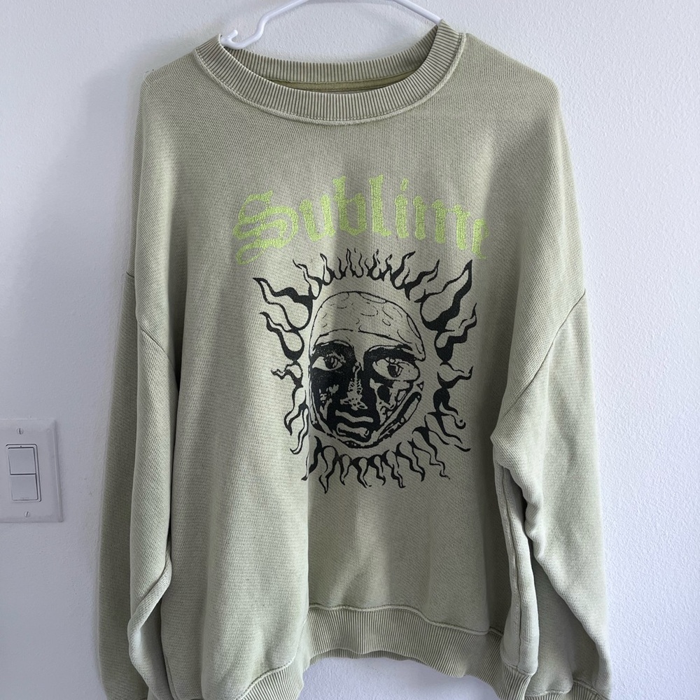 American Eagle Sublime Graphic Sweatshirt in Light Green